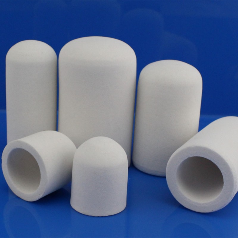 Cerámica porosa de alúmina