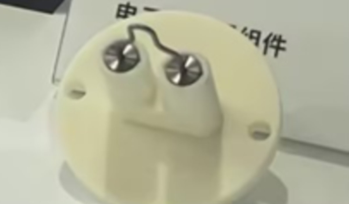 電子発生器部品用セラミックフィラメント