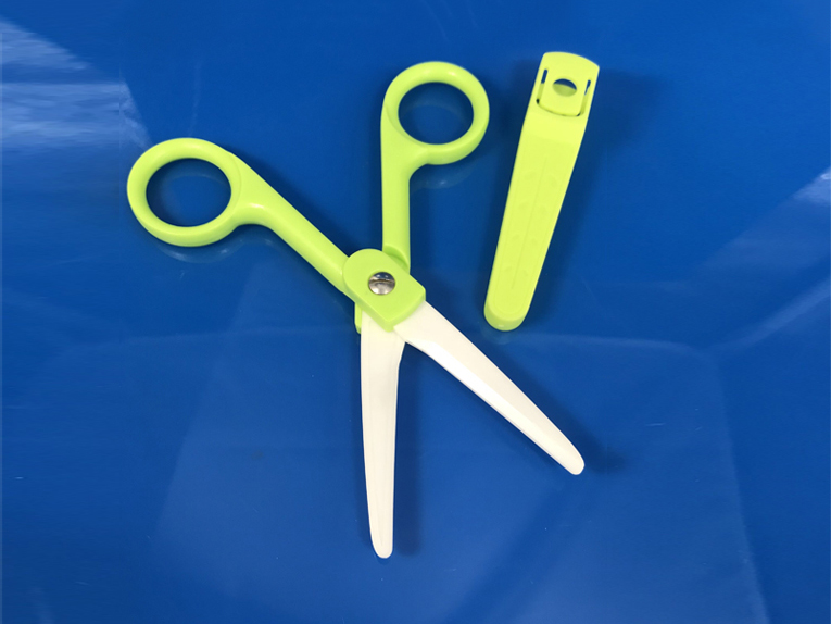 ceramic scissors