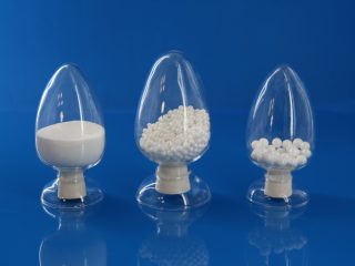 Ceramic grinding media balls