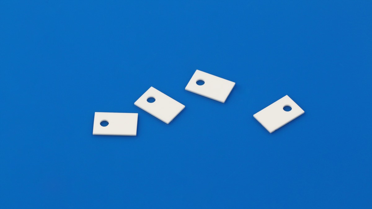 TO-220 alumina Ceramic Insulator Cooling Pads