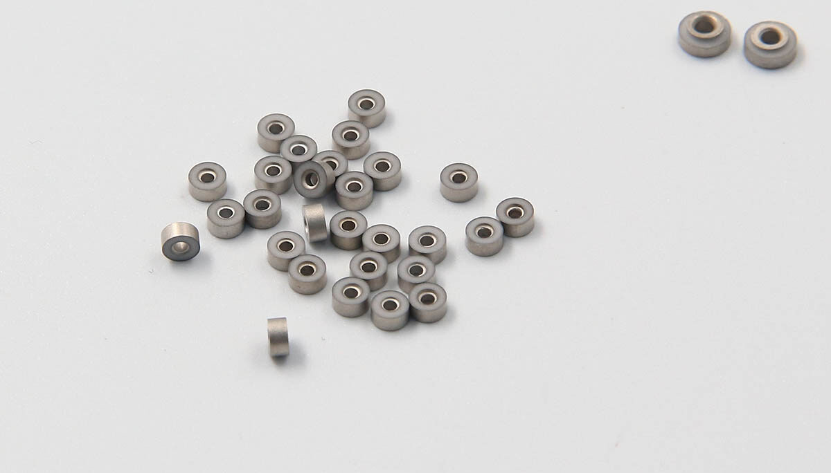 Alumina (Al₂O₃) metallized ceramic insulator