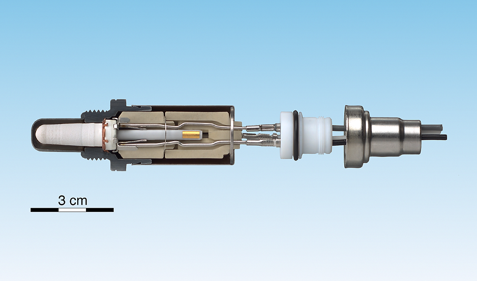 酸素センサーのセラミックヒーターの構造